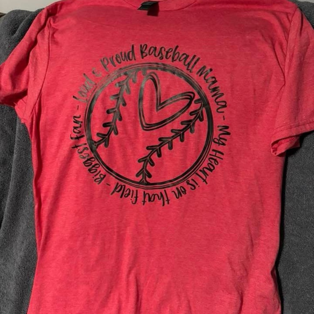 Red Baseball Mom Graphic T-Shirt